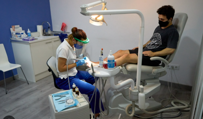 SE TRANSMITE CLINICA PODOLOGICA EN NAVARRA